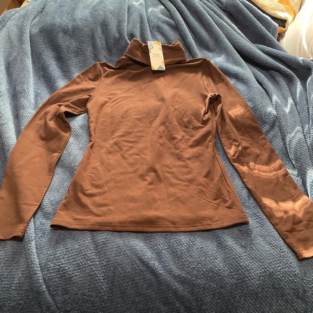 NWT Amazon Women's Long Sleeve Brown Turtleneck Top